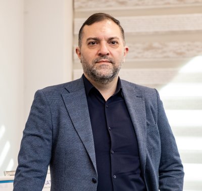 HR komandamızın prioriteti bankda güclü mədəniyyət yaratmaq, dəyərləri yaşatmaq və əməkdaşların potensialını dəstəkləməkdir.