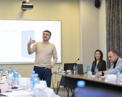 AFB Bank-da Rəhbər heyət üçün “İnkişafedici Rəy” Təliminin İkinci Sessiyası